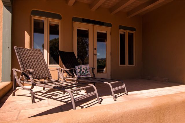 1029 Mansion Ridge Rd, Santa Fe, NM 87501