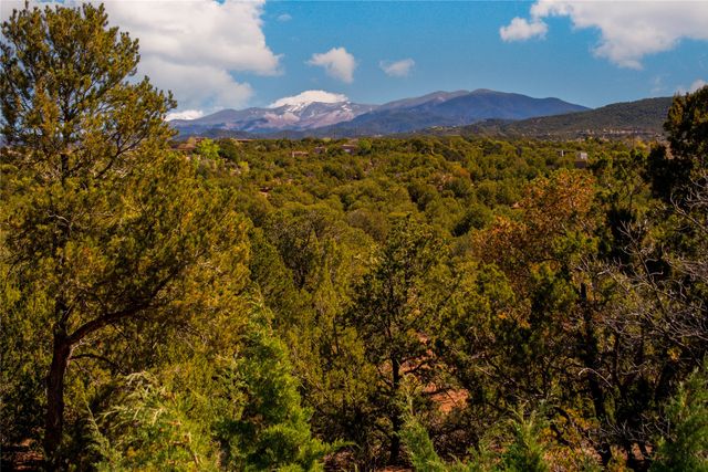 1029 Mansion Ridge Rd, Santa Fe, NM 87501
