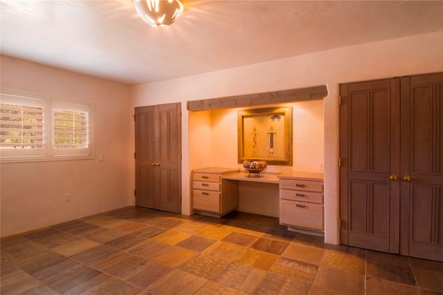 1029 Mansion Ridge Rd, Santa Fe, NM 87501