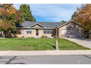 3308 Lakeview Cir, Longmont, CO 80503