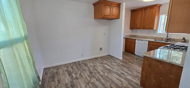 206 Hills Ct, Sacramento, CA 95838
