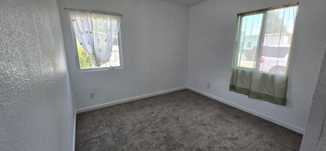 206 Hills Ct, Sacramento, CA 95838