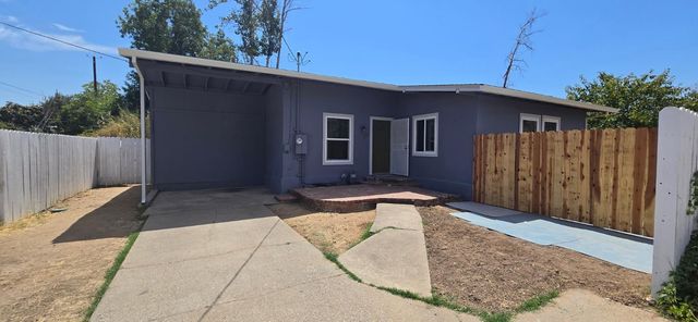206 Hills Ct, Sacramento, CA 95838
