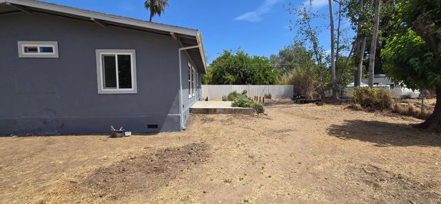206 Hills Ct, Sacramento, CA 95838