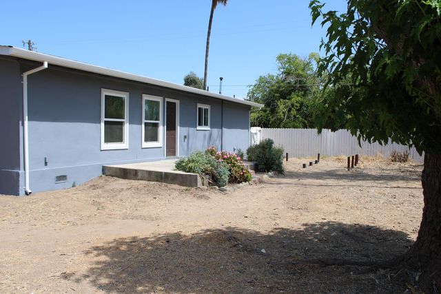 206 Hills Ct, Sacramento, CA 95838