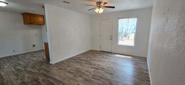 206 Hills Ct, Sacramento, CA 95838