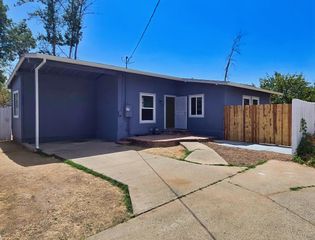 206 Hills Ct, Sacramento, CA 95838