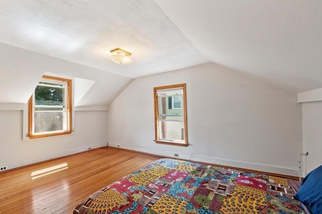 9 Lill Avenue, Newton, MA 02465