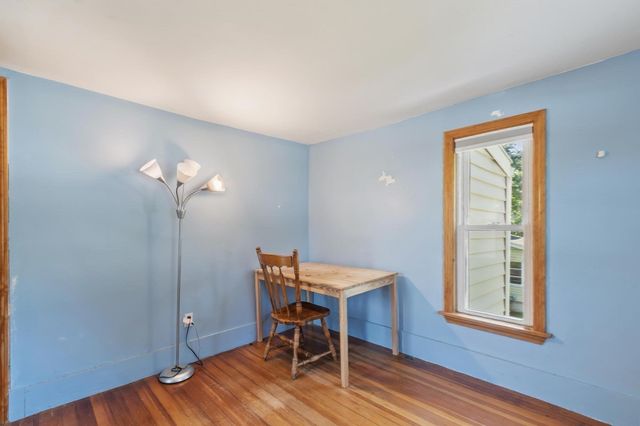 9 Lill Avenue, Newton, MA 02465