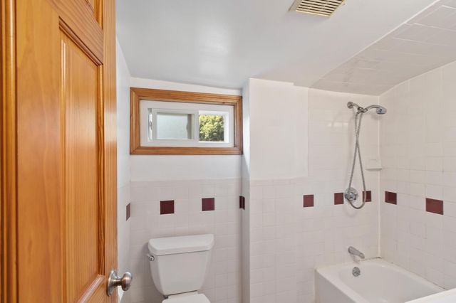 9 Lill Avenue, Newton, MA 02465