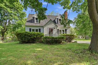 1158 W Reid Road, Flint Twp, MI 48507