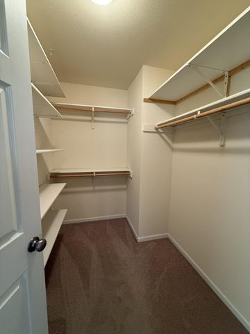 2504 FELDSPAR CT, Columbia, MO 65202