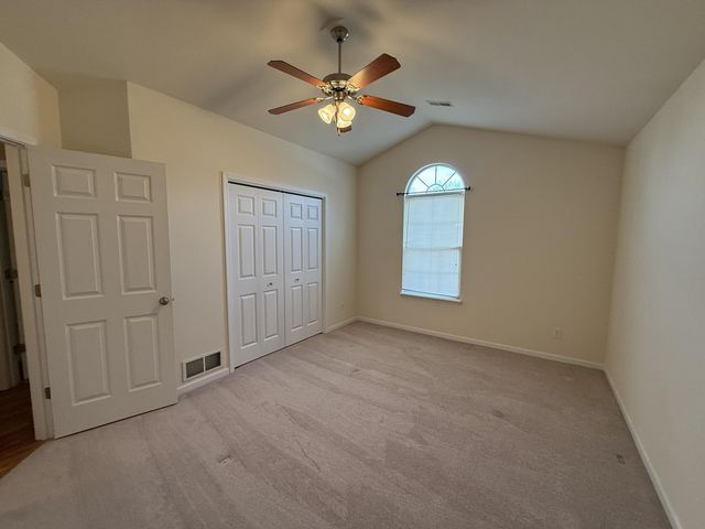 2504 FELDSPAR CT, Columbia, MO 65202