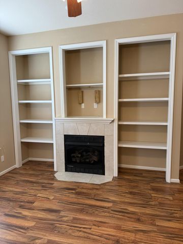 2504 FELDSPAR CT, Columbia, MO 65202