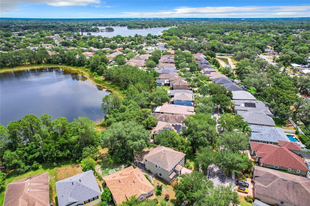 Image 13 of property listing at 3329 LAKE JEAN DRIVE, Orlando, FL 32817