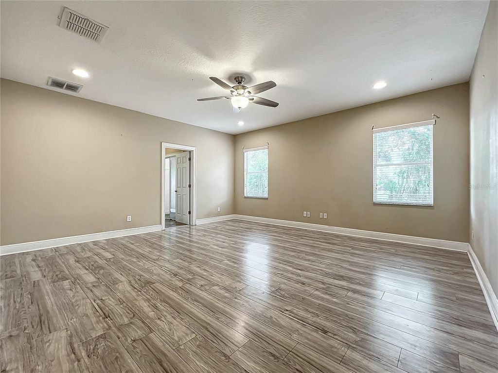 Image 46 of property listing at 3329 LAKE JEAN DRIVE, Orlando, FL 32817