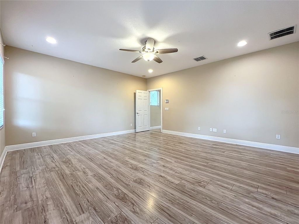 Image 47 of property listing at 3329 LAKE JEAN DRIVE, Orlando, FL 32817