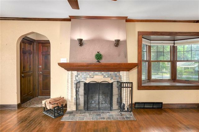 1500 S Broadway Street, Leavenworth, KS 66048