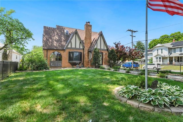 1500 S Broadway Street, Leavenworth, KS 66048