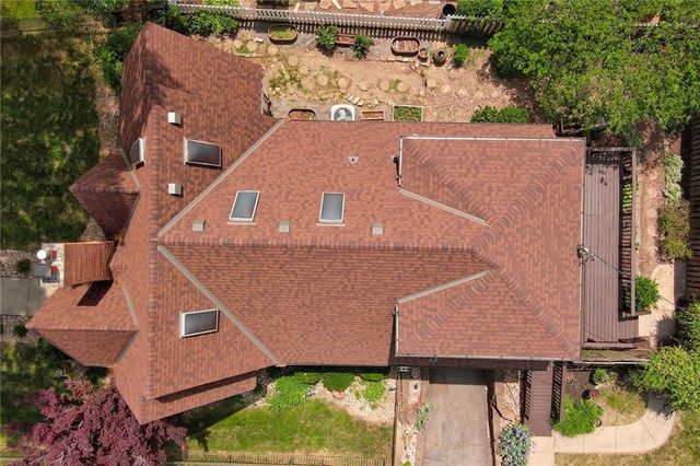 1500 S Broadway Street, Leavenworth, KS 66048