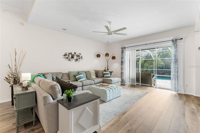 9909 KINGSHYRE WAY, Tampa, FL 33647