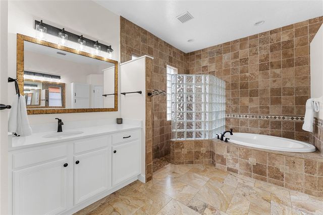 9909 KINGSHYRE WAY, Tampa, FL 33647