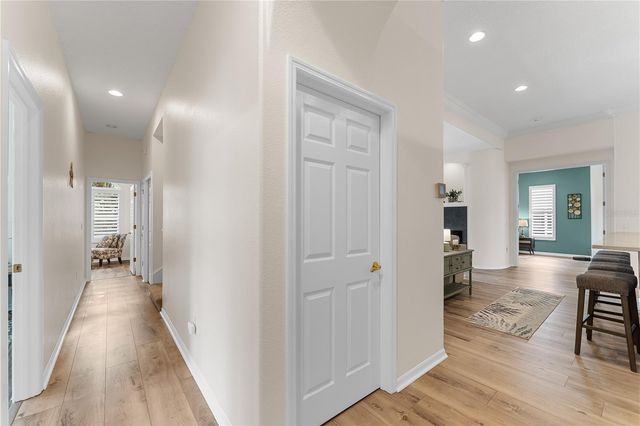 9909 KINGSHYRE WAY, Tampa, FL 33647