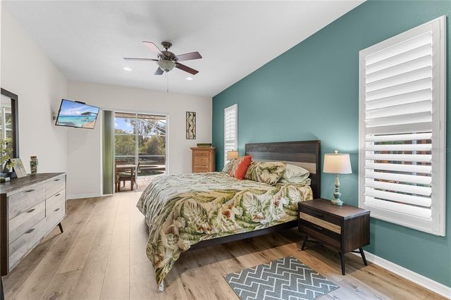 9909 KINGSHYRE WAY, Tampa, FL 33647