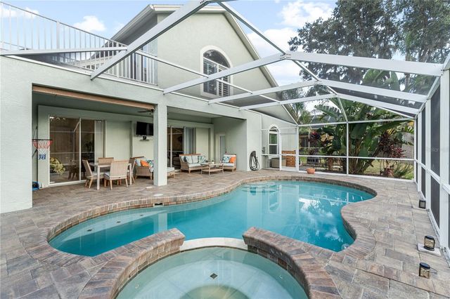 9909 KINGSHYRE WAY, Tampa, FL 33647