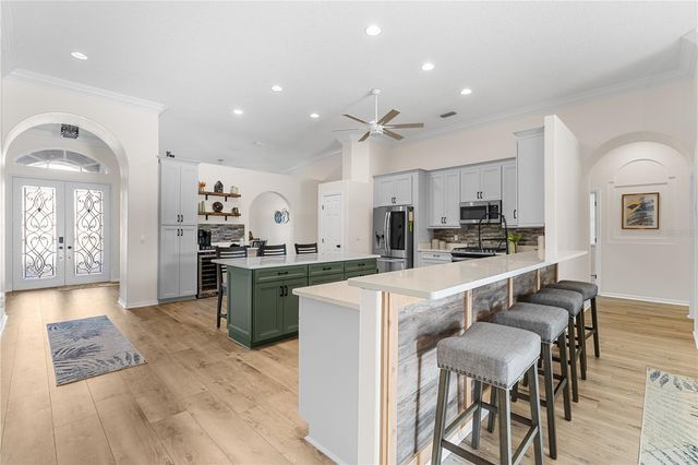 9909 KINGSHYRE WAY, Tampa, FL 33647