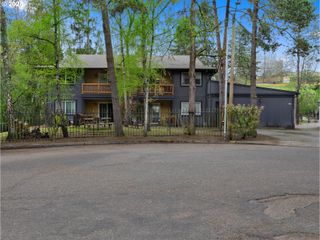 6555 Sw TERRI Ct, Portland, OR 97225