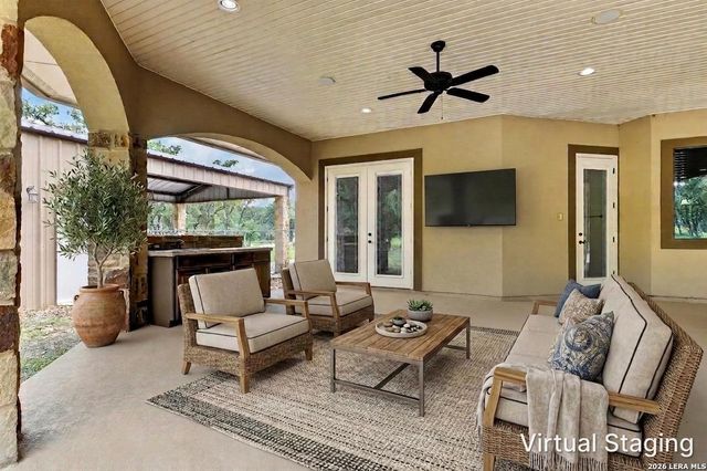 249 Legacy Trail, La Vernia, TX 78121