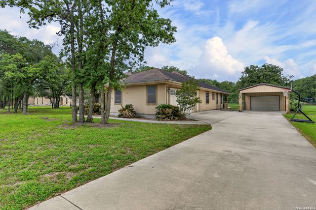 249 Legacy Trail, La Vernia, TX 78121