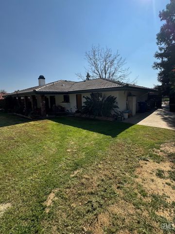 6020 Medio Luna Avenue, Bakersfield, CA 93306