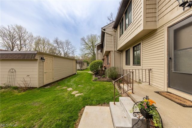 10219 Spinnaker Run, Aurora, OH 44202