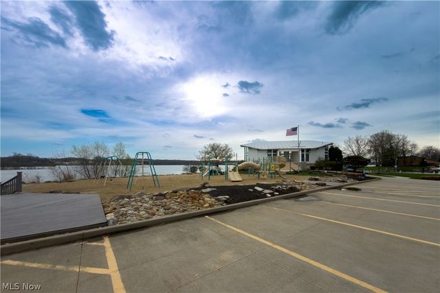 10219 Spinnaker Run, Aurora, OH 44202