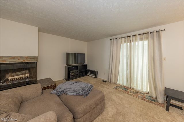 10219 Spinnaker Run, Aurora, OH 44202