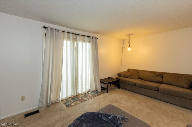 10219 Spinnaker Run, Aurora, OH 44202