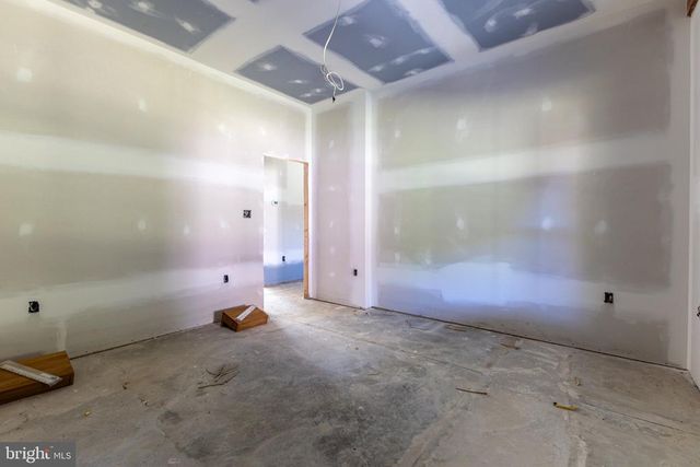 3257 IDA RD, Luray, VA 22835