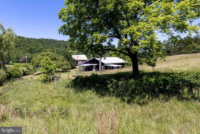 3257 IDA RD, Luray, VA 22835