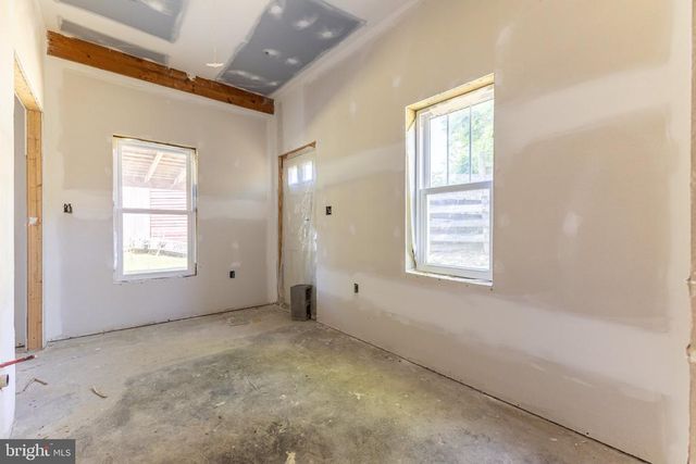 3257 IDA RD, Luray, VA 22835