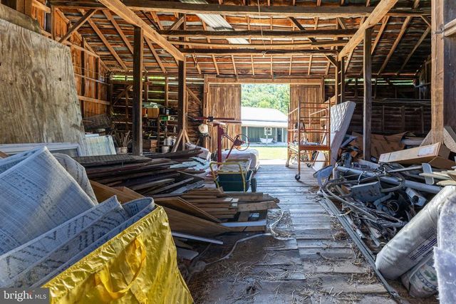 3257 IDA RD, Luray, VA 22835