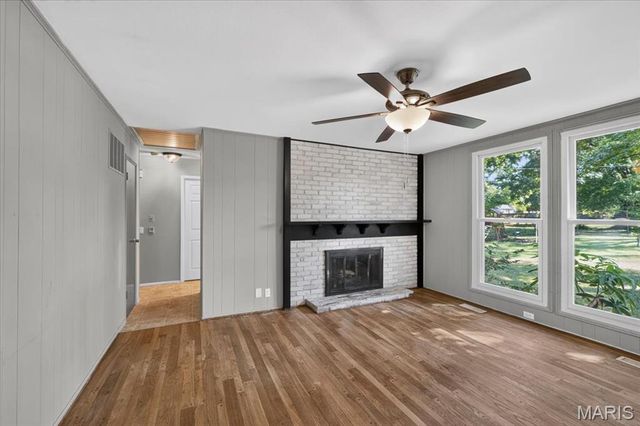 2952 New Castle Drive, Florissant, MO 63033