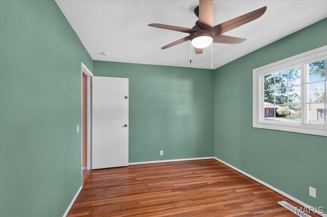 2952 New Castle Drive, Florissant, MO 63033