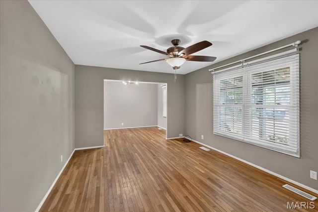 2952 New Castle Drive, Florissant, MO 63033