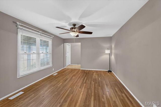 2952 New Castle Drive, Florissant, MO 63033