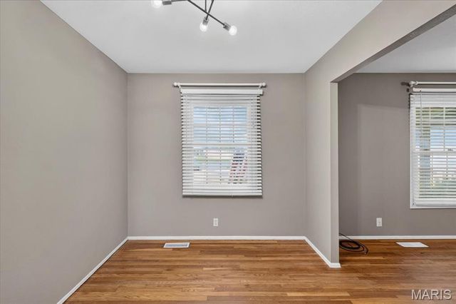 2952 New Castle Drive, Florissant, MO 63033