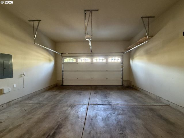 15134 Nw MARIE Way, Portland, OR 97229