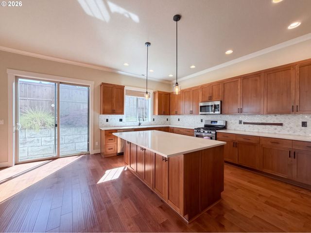 15134 Nw MARIE Way, Portland, OR 97229