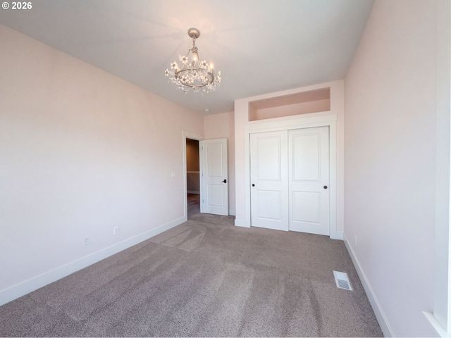 15134 Nw MARIE Way, Portland, OR 97229